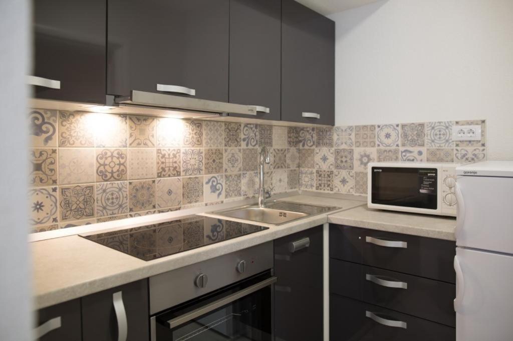 Serious Job Apartment Dubrovnik Eksteriør billede
