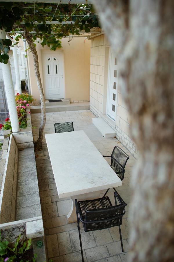 Serious Job Apartment Dubrovnik Eksteriør billede
