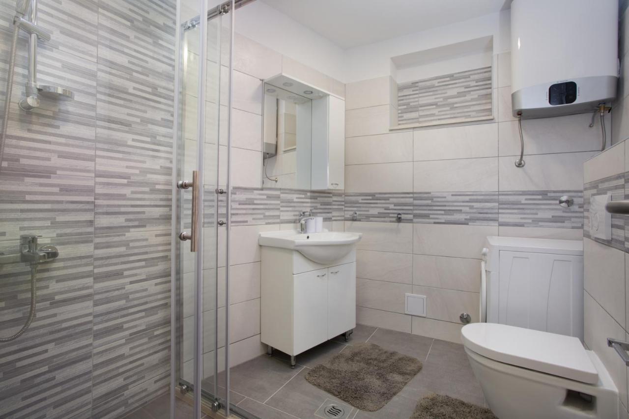 Serious Job Apartment Dubrovnik Eksteriør billede